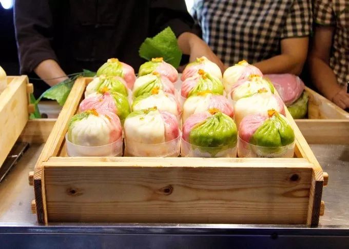 d1城隍庙—豫园—南京路步行街—外滩