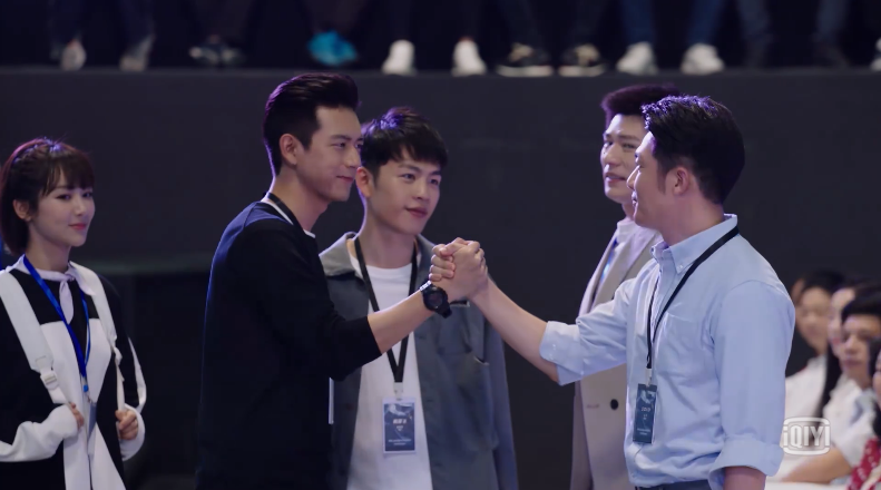 《亲爱的热爱的》韩商言输了比赛反而喝酒庆祝,和第一集截然相反