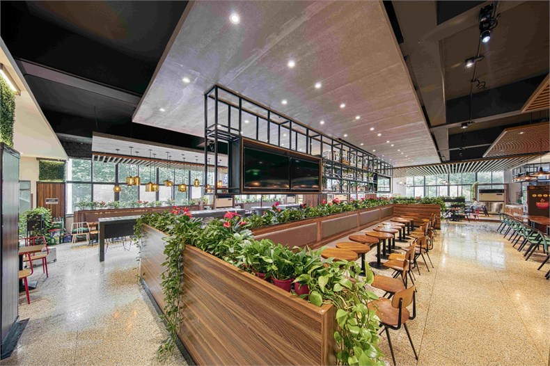 工业风学校食堂装修设计空间饱满且具有活力