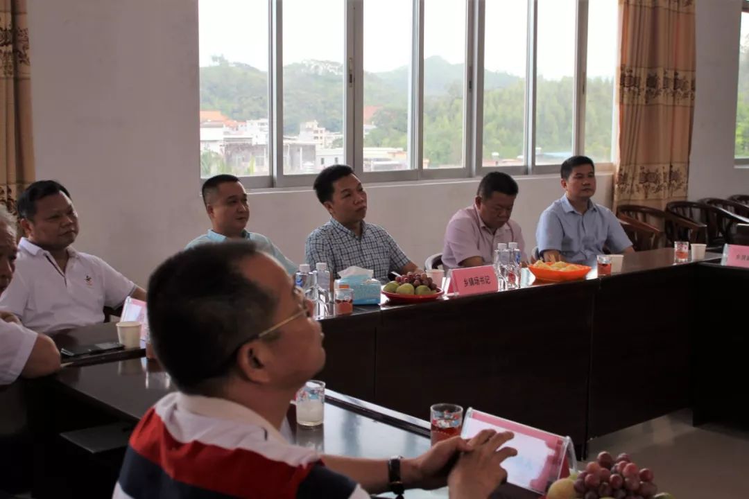昨天普宁南阳山乡贤会长齐聚船埔共谋山区发展