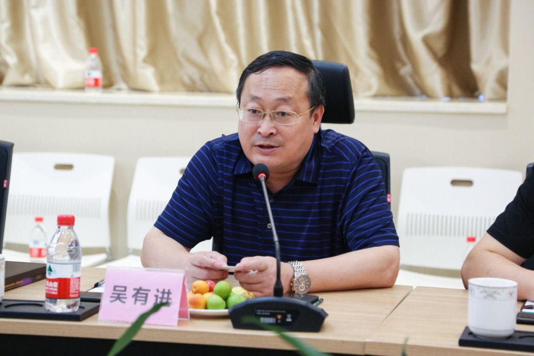 招远市市长吴有进一行莅临深圳市侨商会顾问周桃林企业百泰集团考察