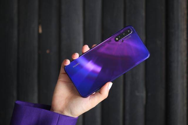 夜景自拍废片成河华为nova5硬核自拍实力带你show出最潮夜景大片