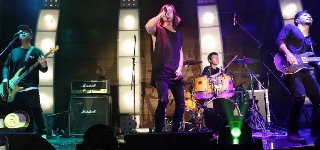 falling satr 坠星乐队宁波今夏超强阵容乐队带你开启3天狂欢!