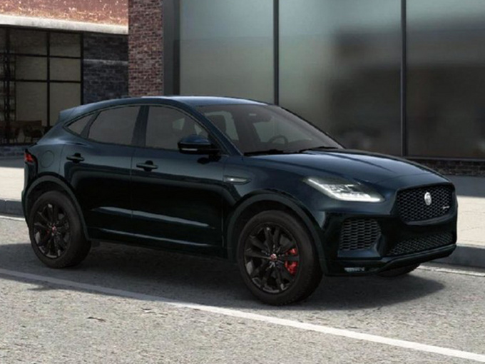 该车基于捷豹e-pace普通版车型打造,外观进行采用纳尔维克黑色进行