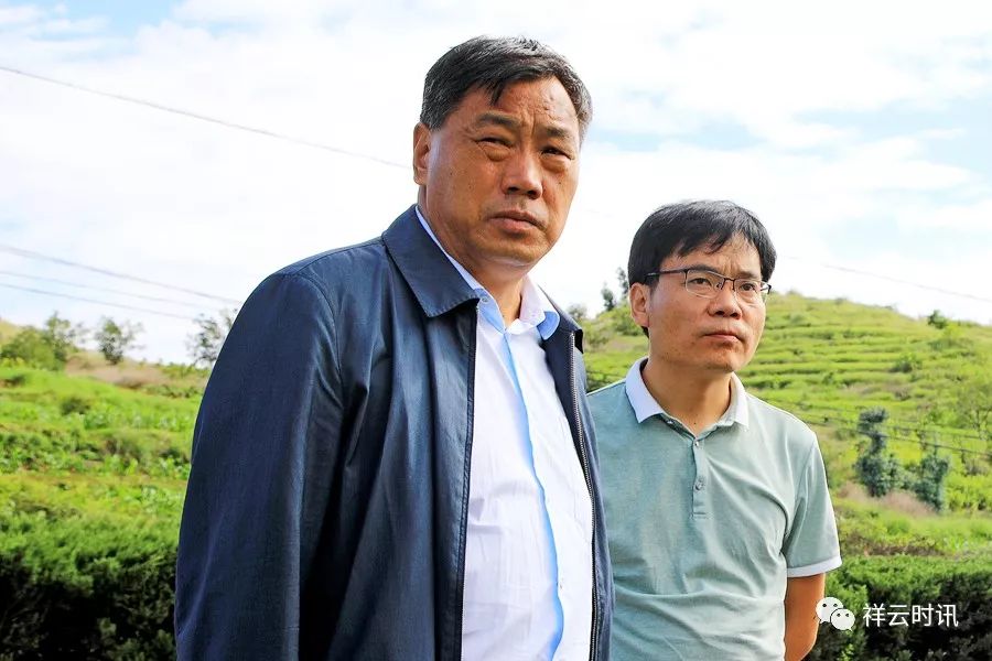 王正林黑尚锋对楚大高速公路祥云段视廊风貌综合整治进行现场督查