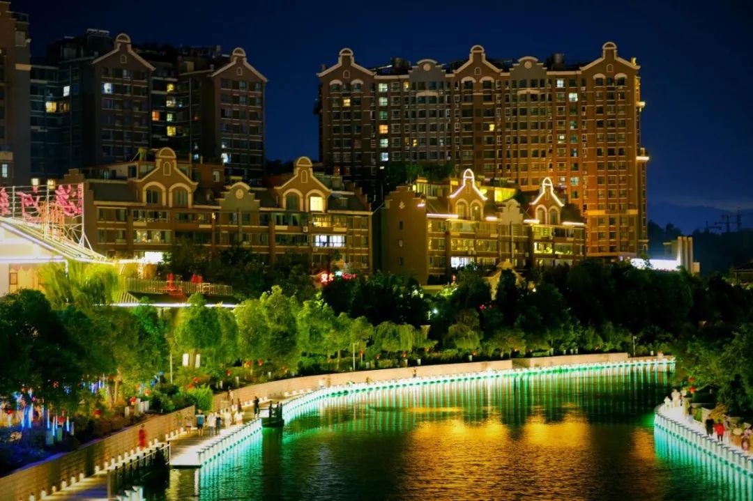 海河天街的夜景美翻了西昌最新颜值担当赶紧看看