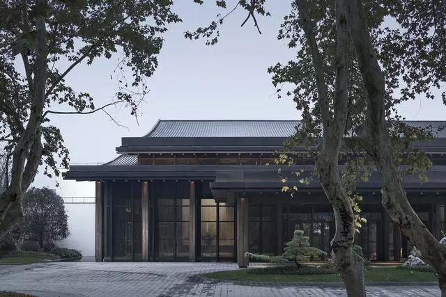 白墙黑瓦,曲径回廊——从传统到现代的完美过渡!_设计