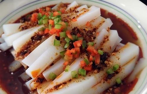 三伏天吃点"凉",凉皮,凉面,凉粉,凉糕,吃之前注意几件事