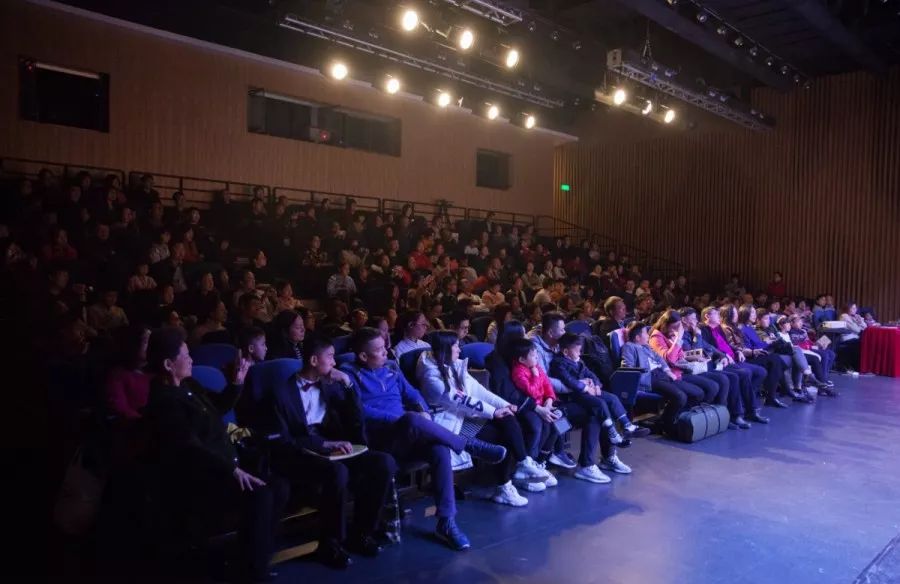 百变小剧场丨拥有无限可能的"黑匣子"剧场