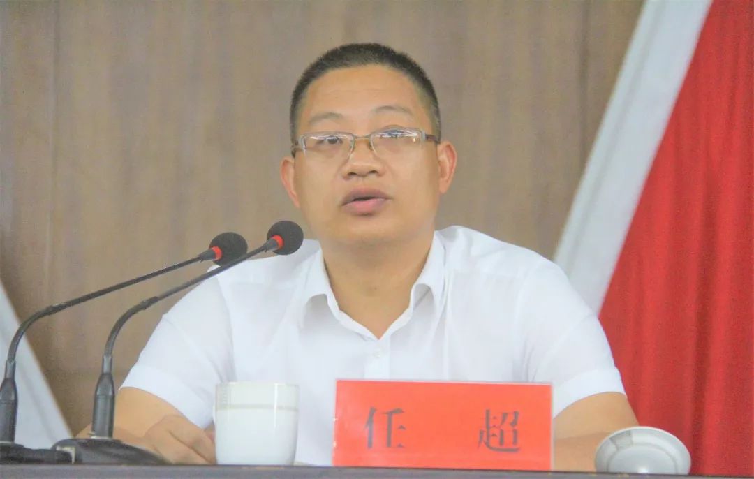 聚焦全力护航新中国成立70周年大庆金清镇召开全镇干部大会