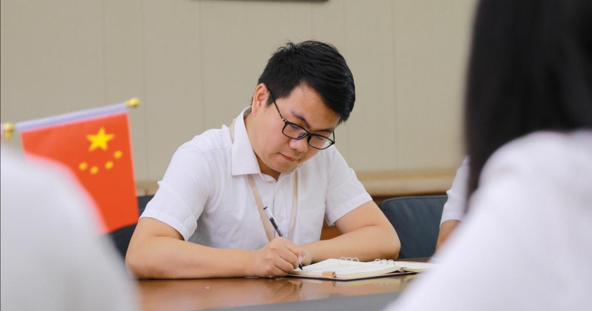 学科人物思考乐胡杰老师以学定教让学生更有为