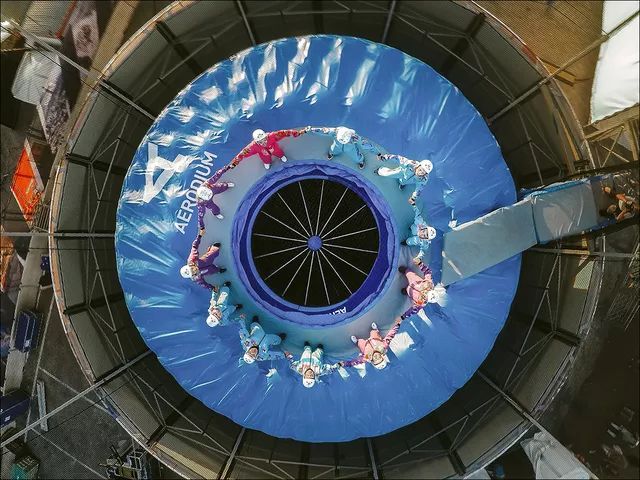 挑战自我江西这家室外飞行风洞带你爽翻天