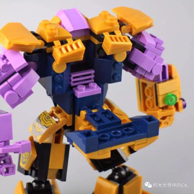 双象积木40084009复仇者联盟系列机甲灭霸反浩克二变机甲