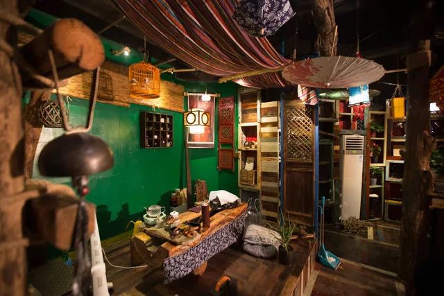 葵livehouse庆阳路店〕叁行贰意——贰巾巡演 兰州站