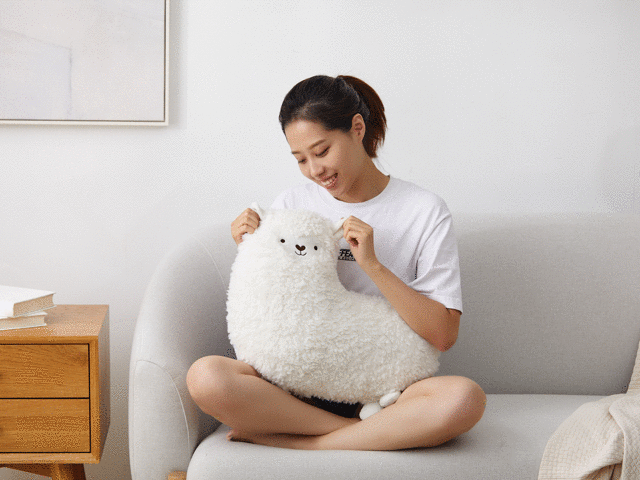 超软萌的动物按摩抱枕,能模拟人手按摩,还能热敷!