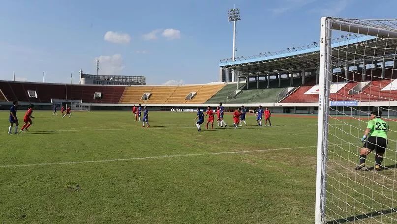 足球交流赛今天在富邦体育场进行 | 香港青少年体育交流团访甬_宁波