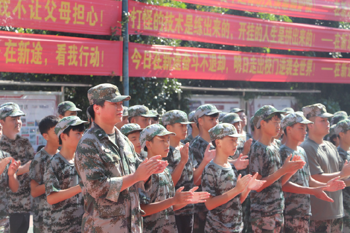 消息资讯|报告！2019年北大青鸟长沙麓谷校区军训完毕，请检阅~