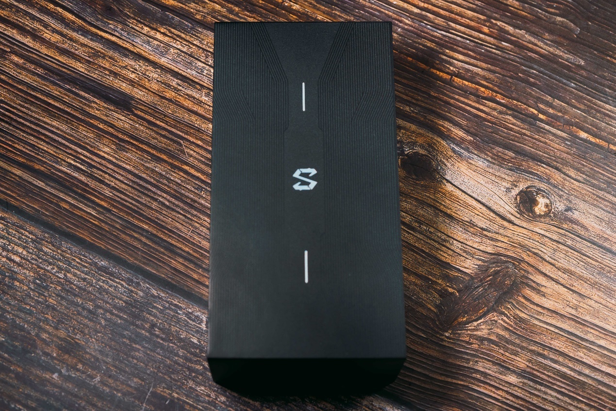 黑鲨2pro游戏手机评测:吃鸡神器的再次进化