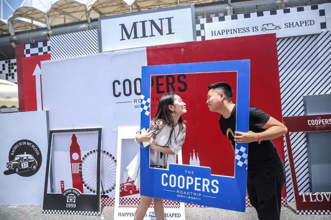 【回顾·MINI赛道嘉年华】这帮人聚在一起，除了炸街还搞了什么事？_搜狐汽车_搜狐网