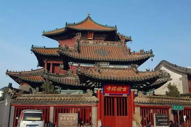 济宁东大寺免费开放时间:周一至周日上午9:00-11:00,下午2:00-5:00如