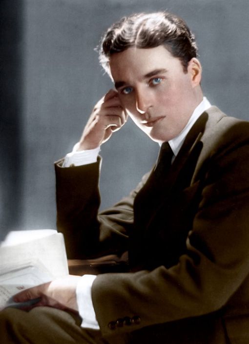 喜剧大师卓别林素颜照曝光 完胜现在的小鲜肉