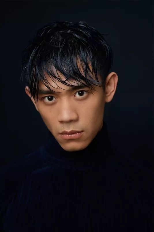 《戏剧时代》这么评价杜天奇在卡内基的音乐会——不得不将杜天奇同最