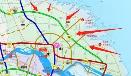 據江蘇高速路網規劃海啟高速西起g15瀋海高速雪岸樞紐,沿西北-東南