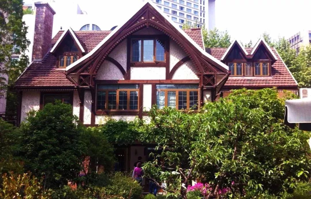 谁是豪宅之王北京四合院pk上海老洋房