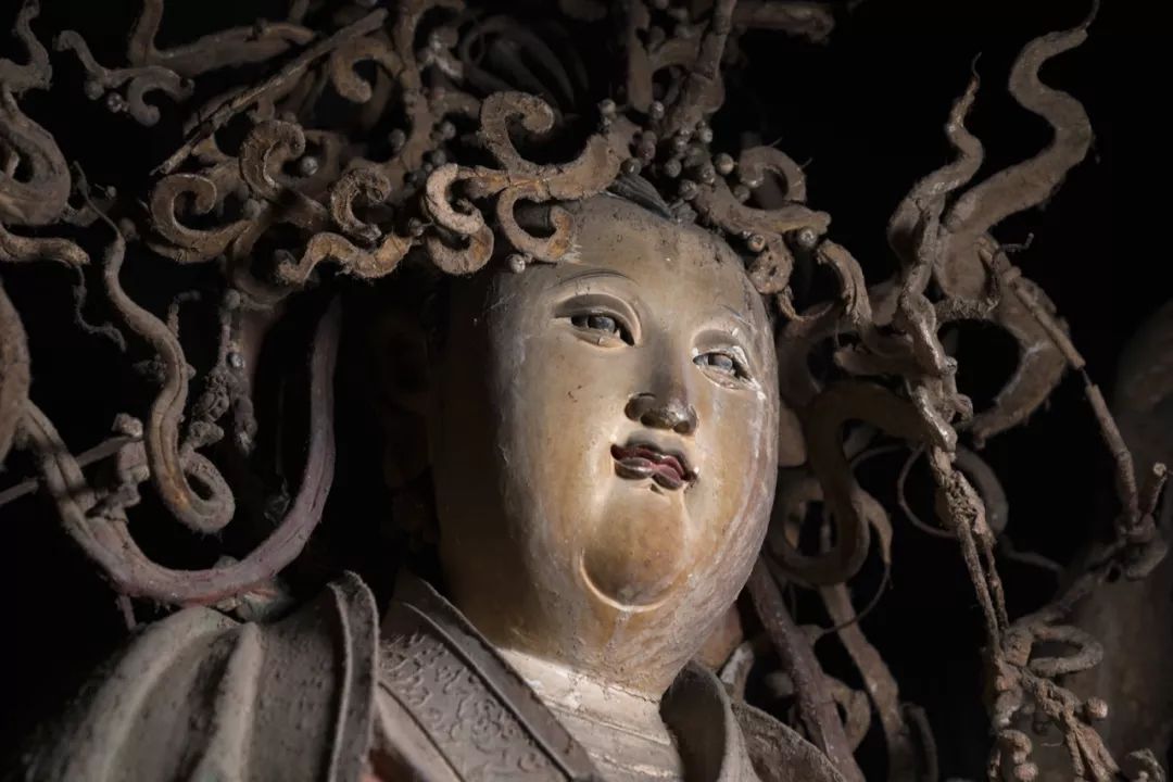 独冠天下山西高平铁佛寺造像惊艳亮相