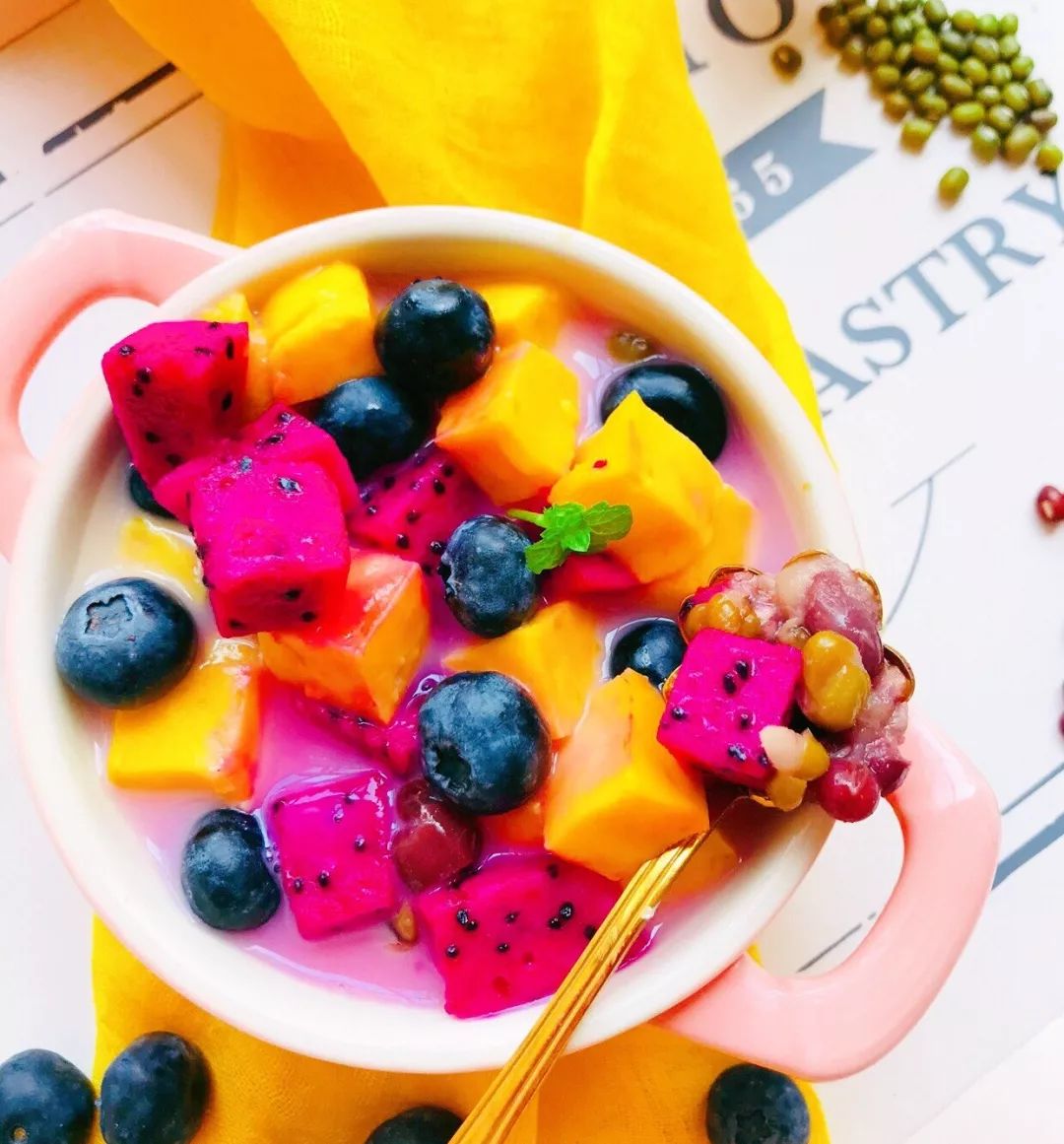 这碗冰镇水果汤,太好喝了