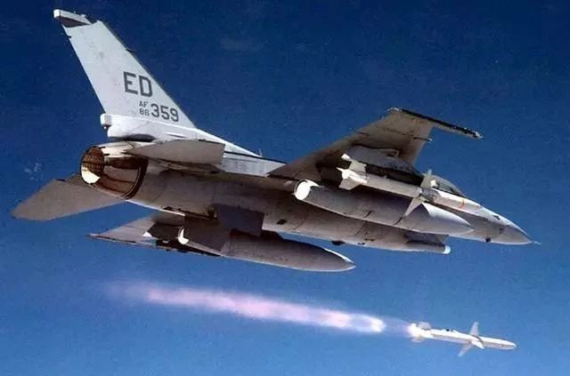 还有谁雷达开机就被打的反辐射导弹