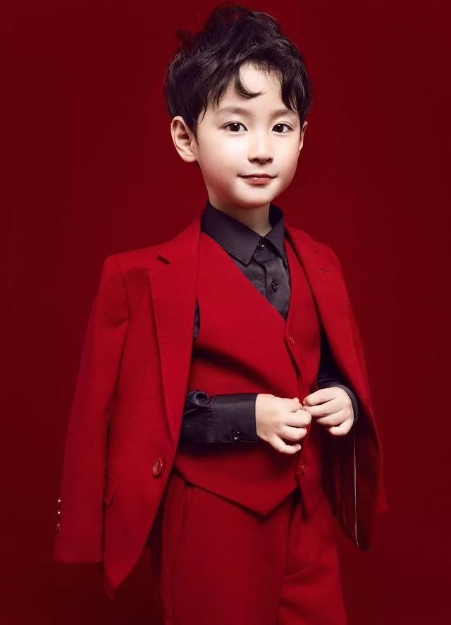 速抢!暑期冰点价小咖秀儿童摄影 298套餐 含外景拍摄