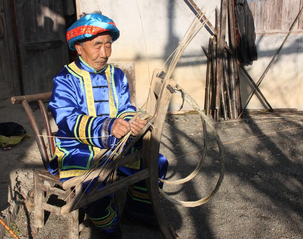 土家马永龙黑膏贴品牌创始人照片