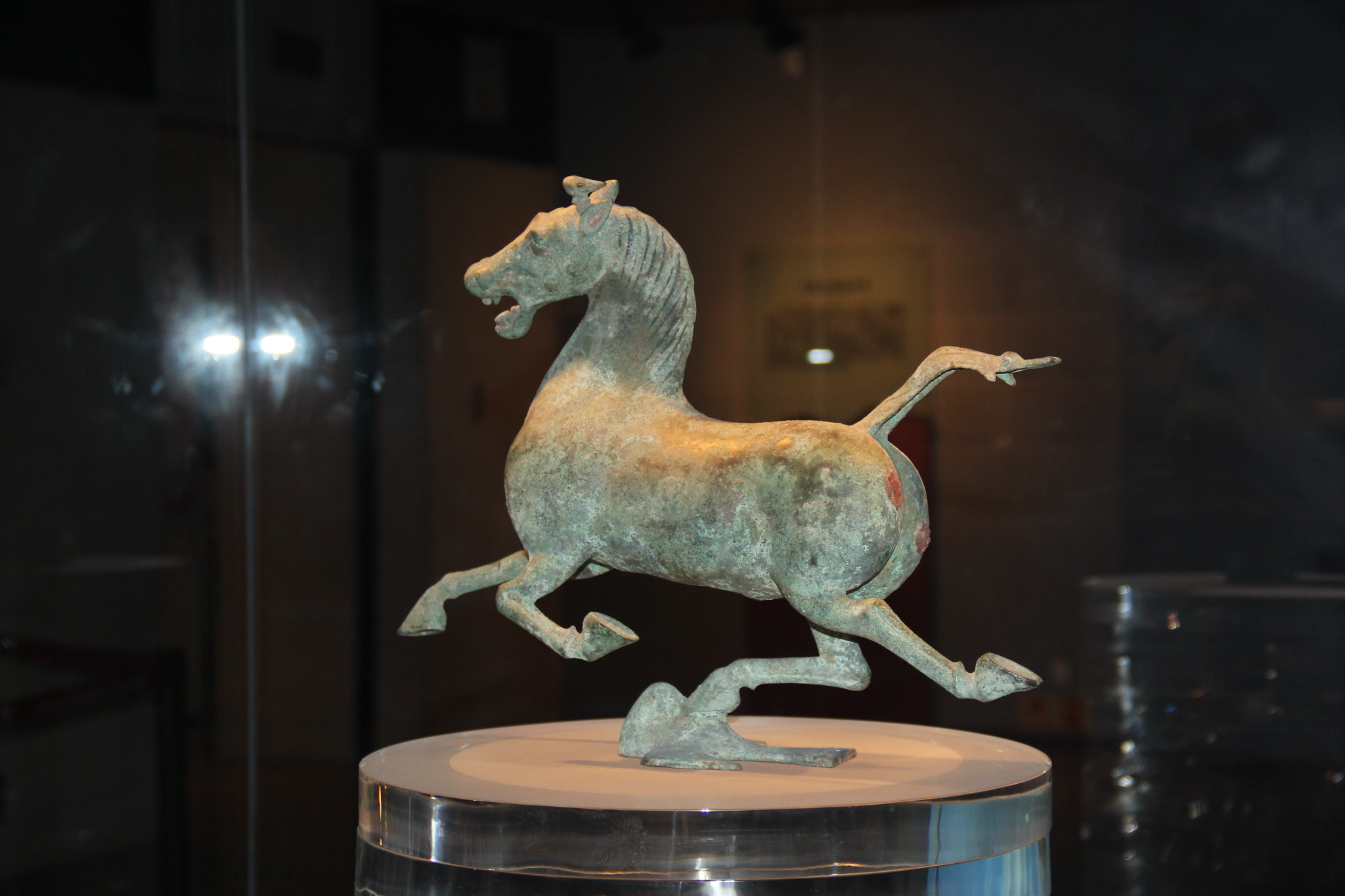 原创甘肃这尊国宝出土时无专家赏识如今太珍贵不让它出国