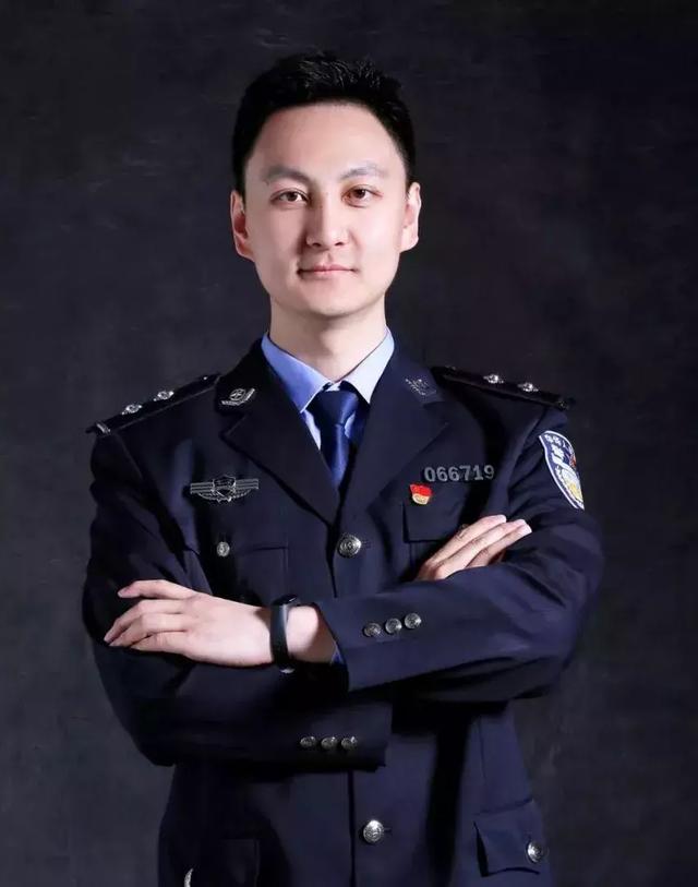 这波"现男友" 了解一下._王暄