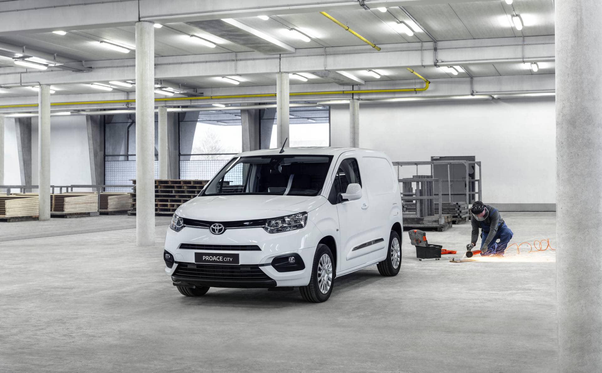 为扩大版图丰田决定推出纯电动版proace