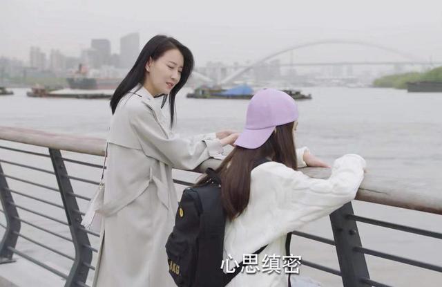 而后苏橙加入了韩商言的kk俱乐部,作为领队来负责队员们的起居,毕竟苏