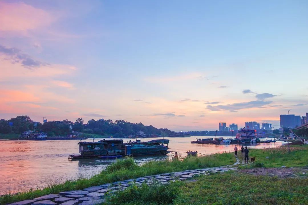 贵港天空美如画卷坐看云卷云舒