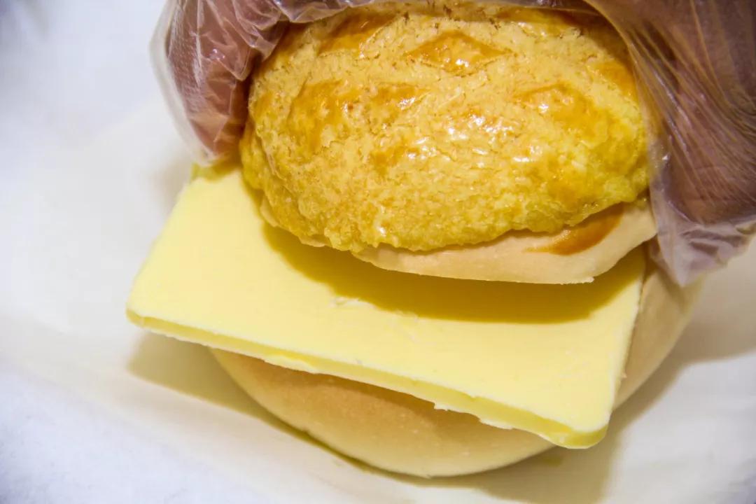 冰火菠萝油空降江门99还原港式情怀不用专程跑去香港也能吃到