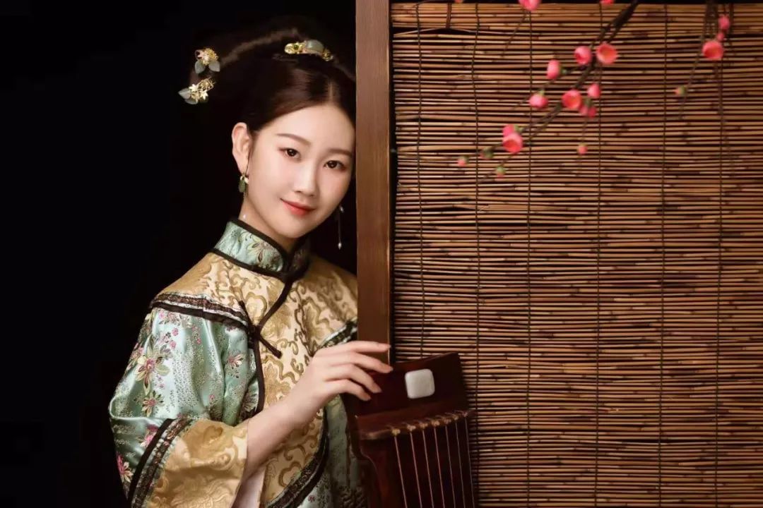 雨过琴书润风来翰墨香记青年琴人金润一