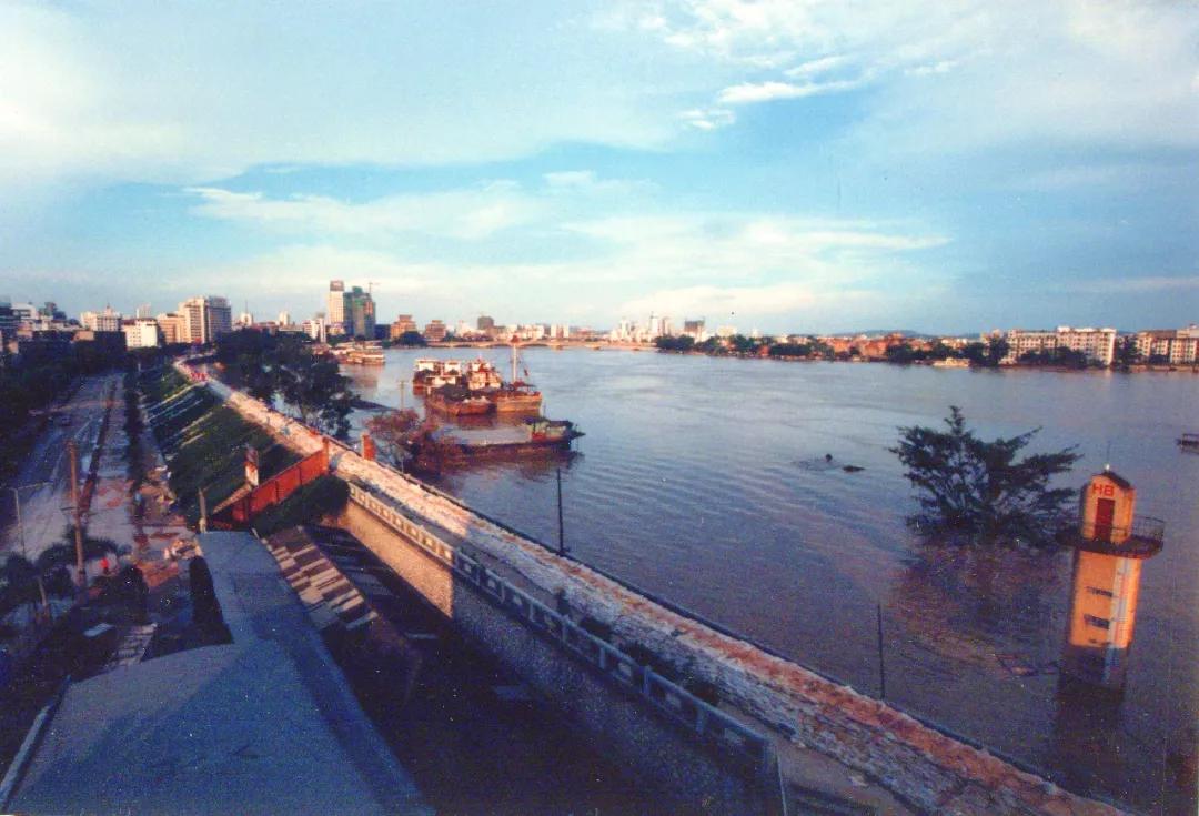 原创感受南宁70年的沧桑巨变