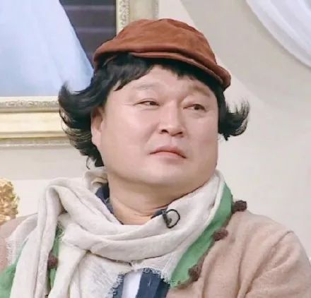 他这张大脸,人见人爱_姜虎