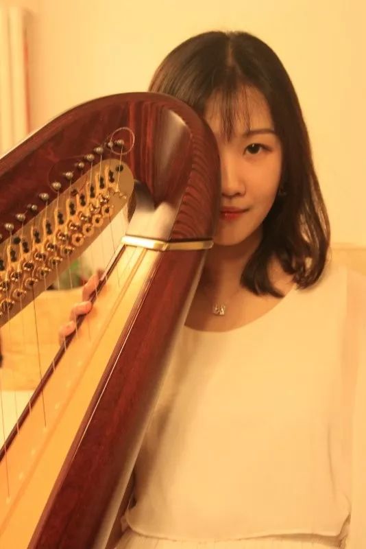 雨过琴书润风来翰墨香记青年琴人金润一