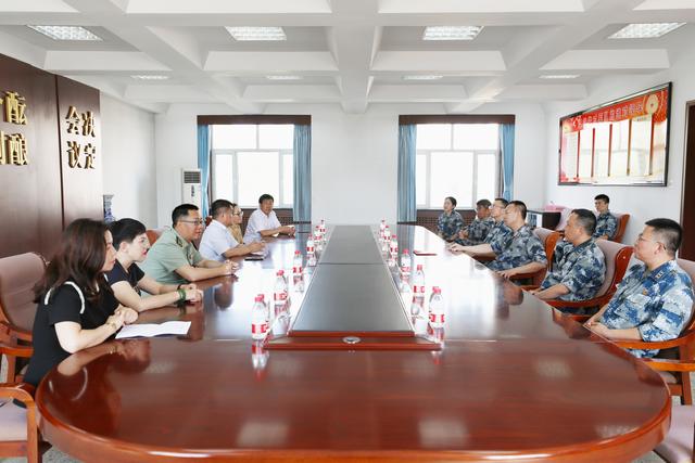 新城区主要领导带队慰问驻区部队及重点优抚对象