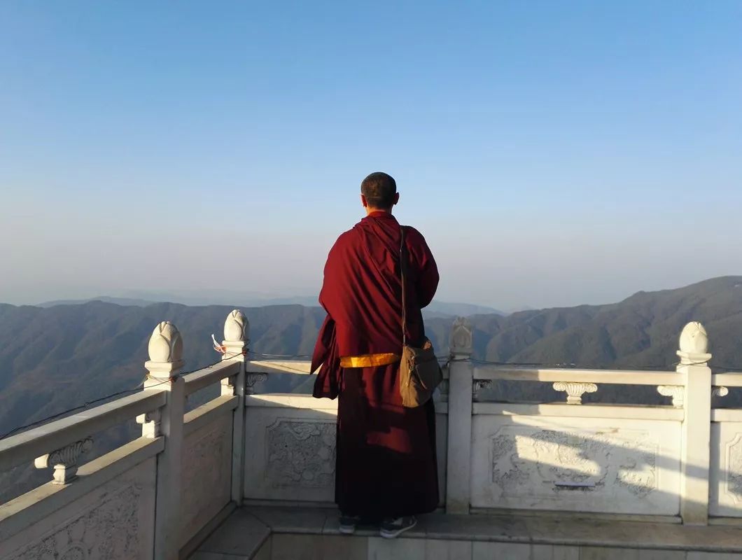 佛教灵山鸡足山最美最清凉的季节来了走朝山避暑去