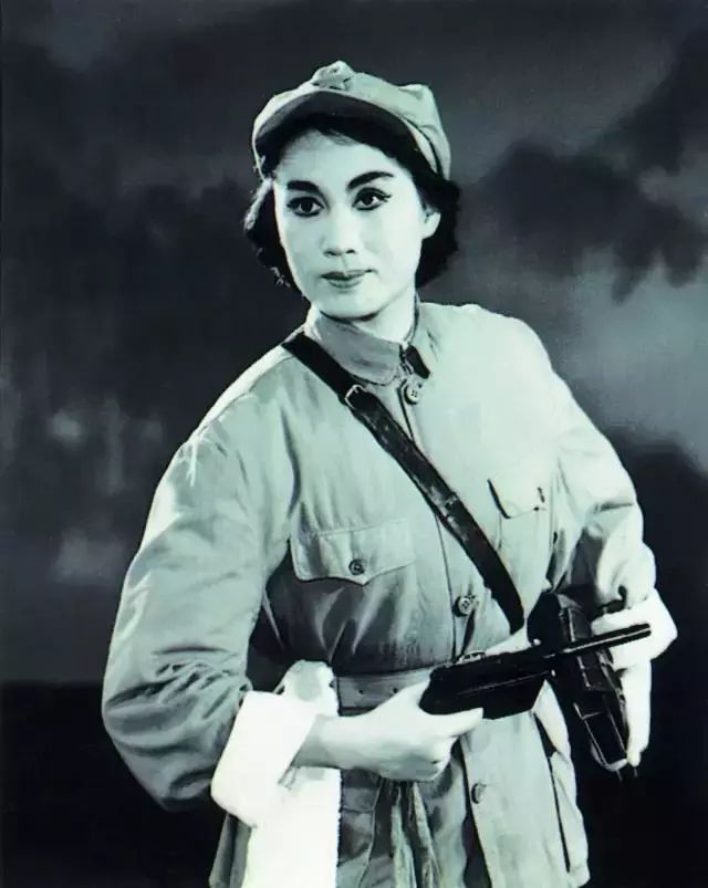 红色经典剧目山乡风云在广州艺术节顺利上演