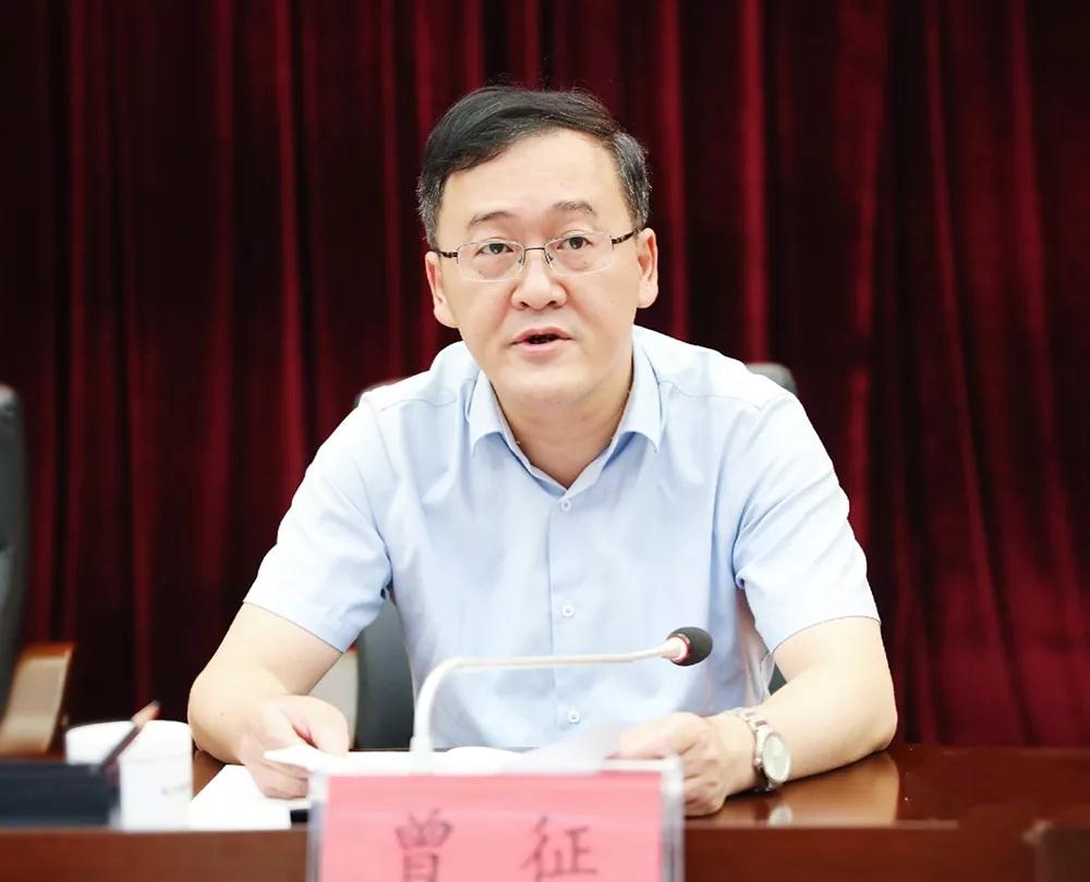 曾征指出,深入学习宣传贯彻省委十二届五次全会精神,是当前和今后一个