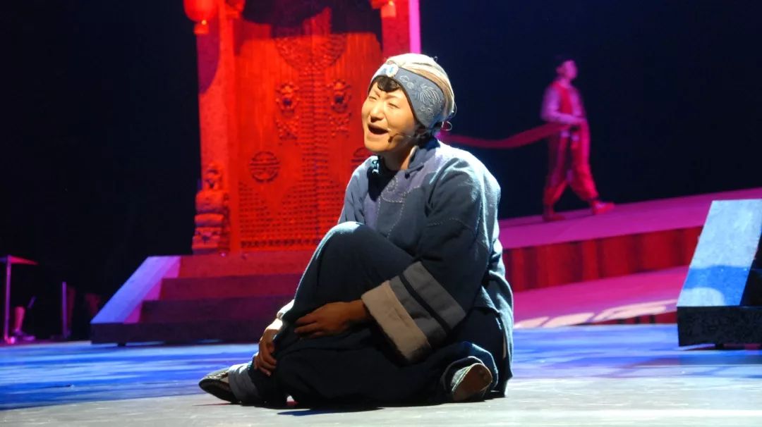 莜麦》演唱者:王敏女声合唱:段佳灵 李晓菲 张红丽 崔瑞宁付美玲刘娜