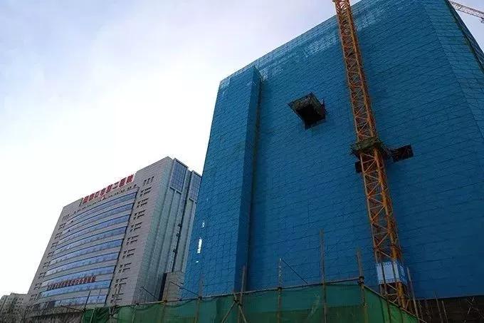 原创高铁站封顶奥体中心开工申冬奥4年张家口这些变化悄然发生