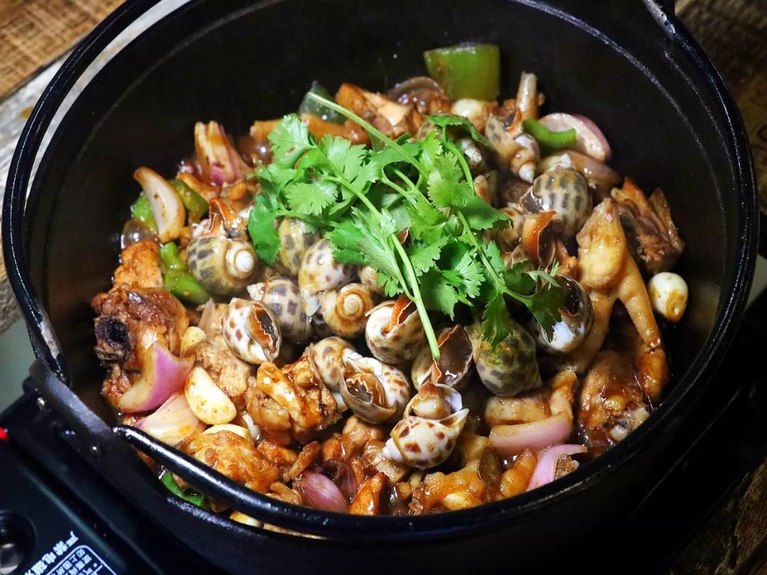 椰子炖鸡汤秘制鲍鱼鸡煲秘制膏蟹鸡煲秘制花螺鸡煲秘制水鱼鸡煲秘制